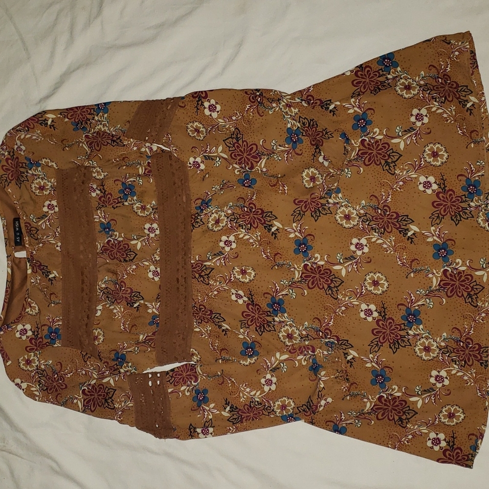 Dress - Picture 2 of 4